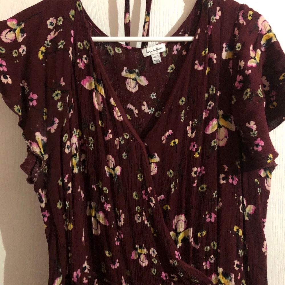 2X Burgundy floral wrap dress